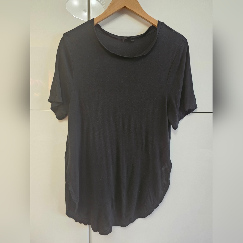✨ 3/$10✨ Dynamite Everyday Breezy Flimsy Black T-Shirt